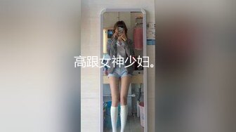 一攻战两受,两个小鲜肉轮流发骚势必要把大屌猛攻给榨干