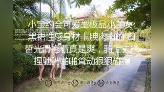 刚生完孩子的美少妇，巨乳大奶一挤奶就流母乳出来