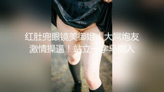 填满女友的嘴，白领闷骚婊子，舔的花里胡哨，母狗发情了！