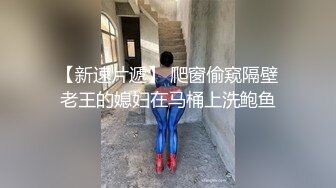   胸型完美的小女友，乳交舒服、坐骑摇的鸡巴跃跃欲射！