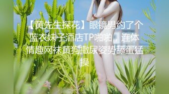 恐怖大屌重口味一对姐妹闺蜜性感短牛仔裤火辣热情共同性服务一黑鬼超长粗大鸡巴插进小逼里干的痛苦淫叫